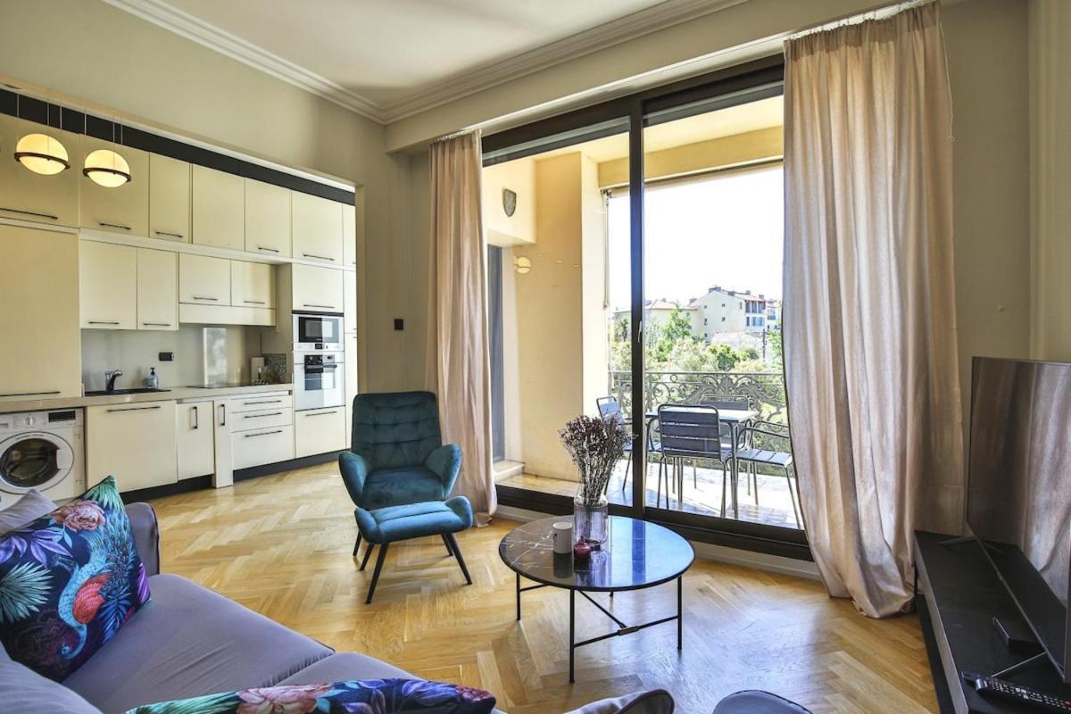 Balcon Vue Coulee Verte. Luxe Plein Coeur De Nicea Zewnętrze zdjęcie